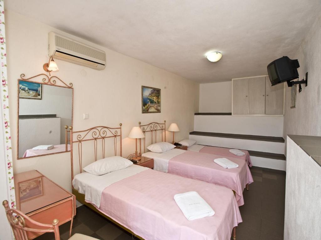 Vana Holidays ออร์นอส ห้อง รูปภาพ